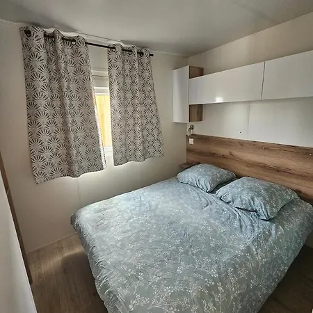 De